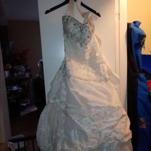 Wedding dress